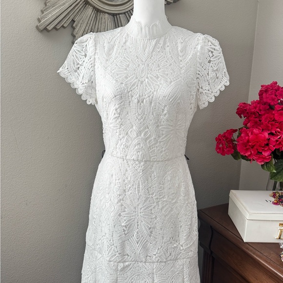 White House Black Market Lace white dress - Picture 2 of 9